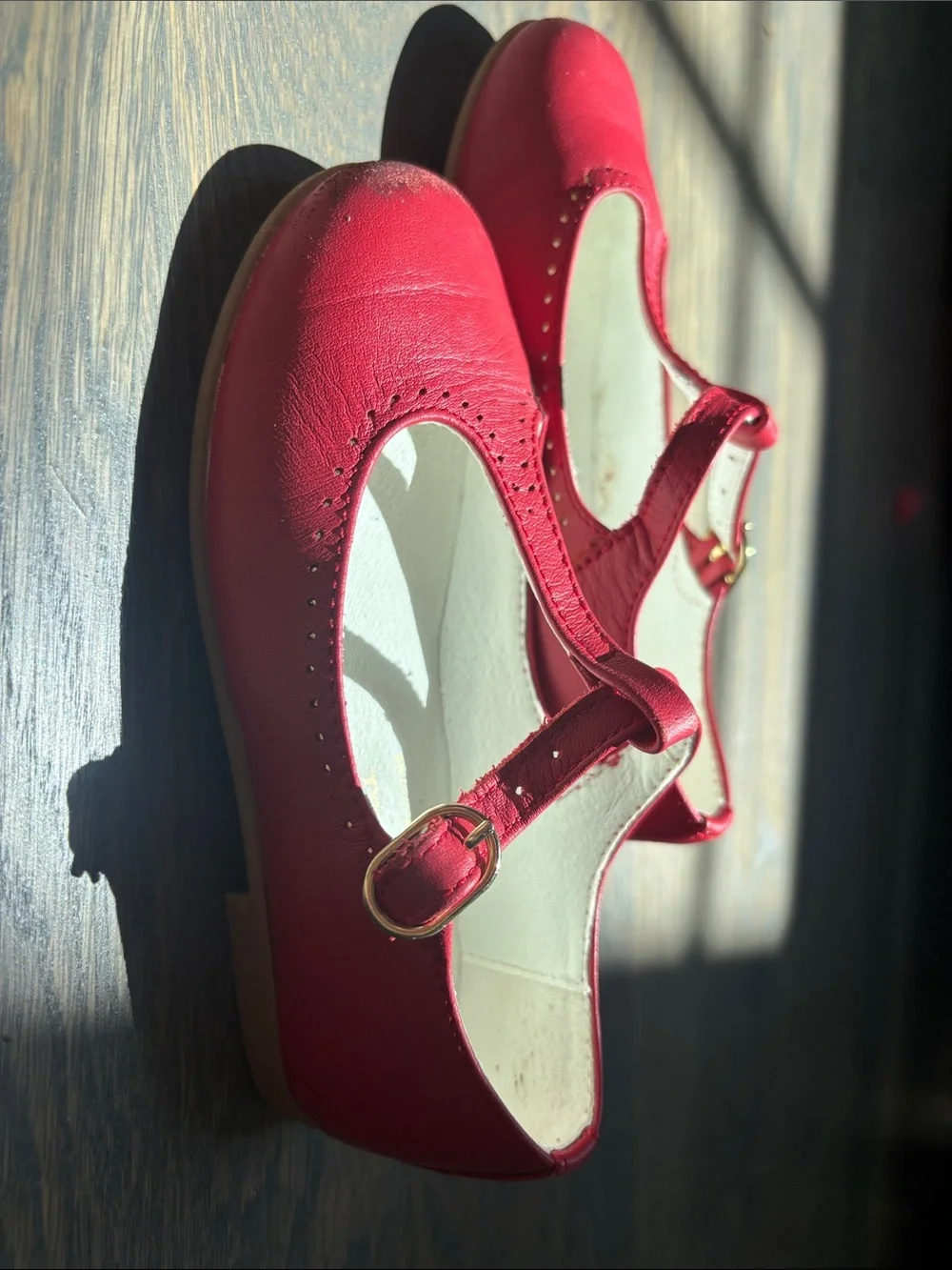 La Coqueta T Strap Little Girls Leather Charming Shoes. Worn once !